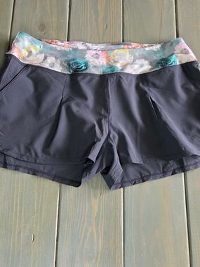 MPG Mondetta Running Shorts Large Black Floral Waist Athletic Gym Pockets